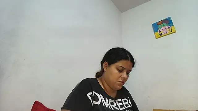 luisahot_9727 webcam