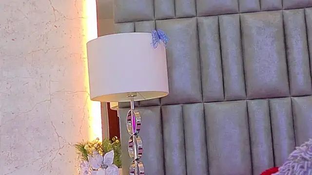 CamilaJohnston webcam