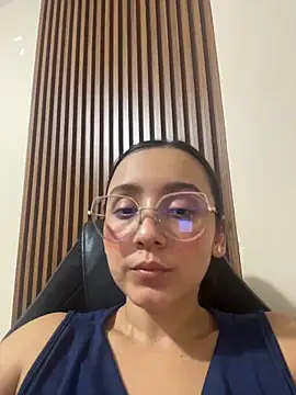 Kay_LustyWife webcam