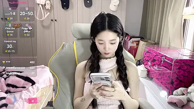 美女OiOi-666在线直播