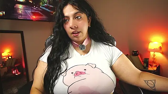 coraline_latin webcam