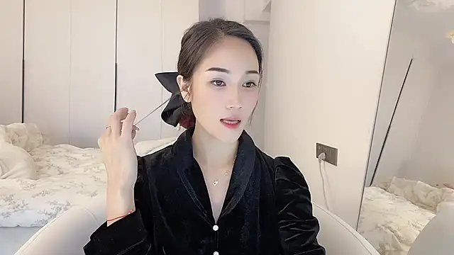 美女MIa59在线直播
