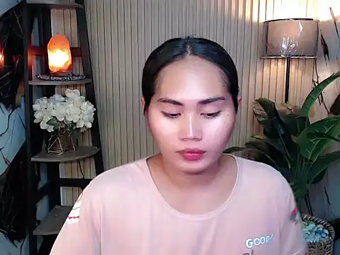 Lovelymay17 from StripChat is Freechat