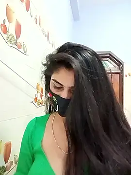 Hot-Soniya733 webcam