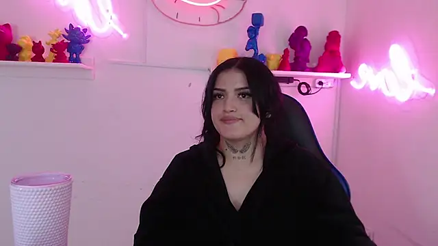 sari_belle webcam
