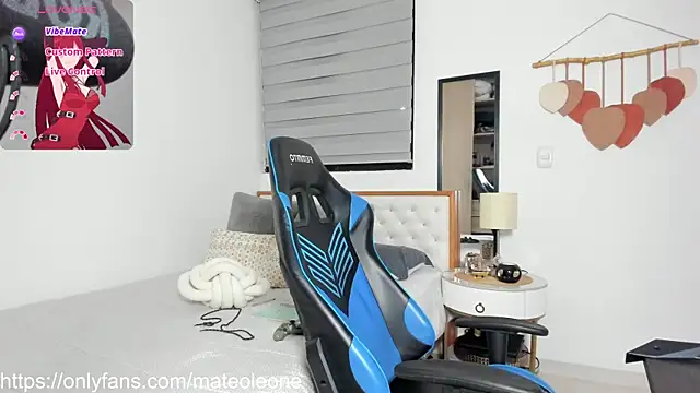 mateoleonee webcam