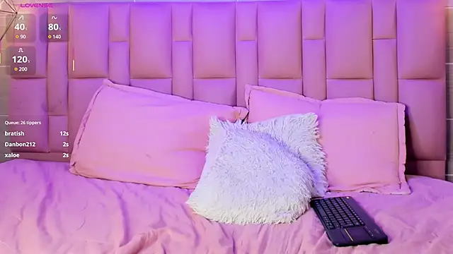 Naomi-Thompson webcam