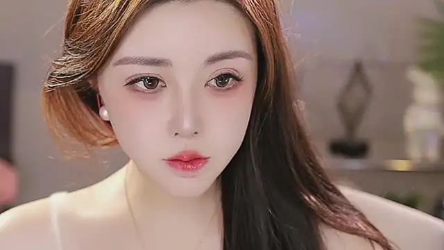 美女Qiaoqiao__在线直播