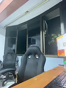 gabrielabrunette69 webcam