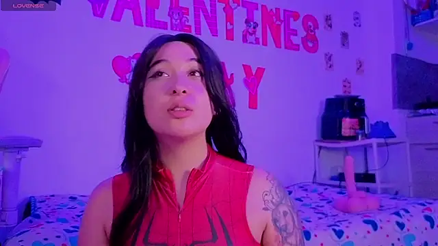 Celeste_Bauman webcam