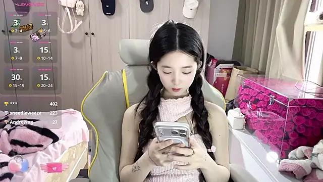 美女OiOi-666在线直播