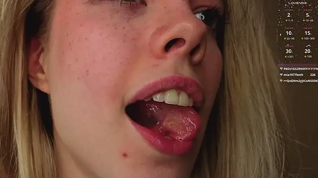 TiffinyMergist webcam