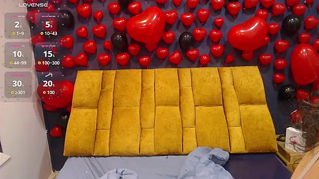 KendraaSimons webcam