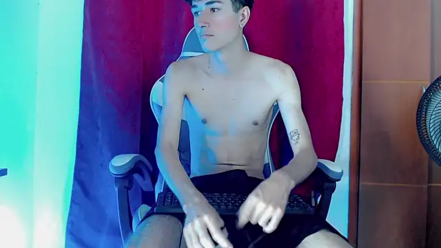 johnny_cagee_ - Johnny_cagee_'s free webcam - UK Sex Cams