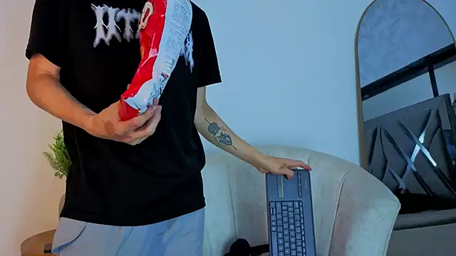 mysterius_boy webcam