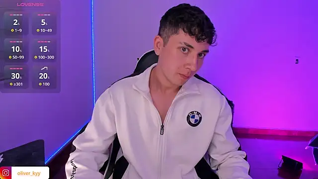 oliver_kyy webcam