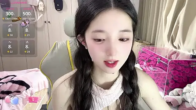 美女OiOi-666在线直播