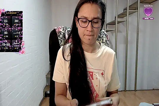 Jessie_Desire webcam