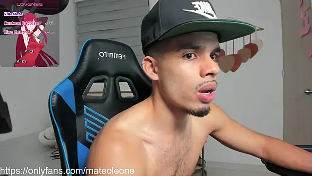 mateoleonee webcam