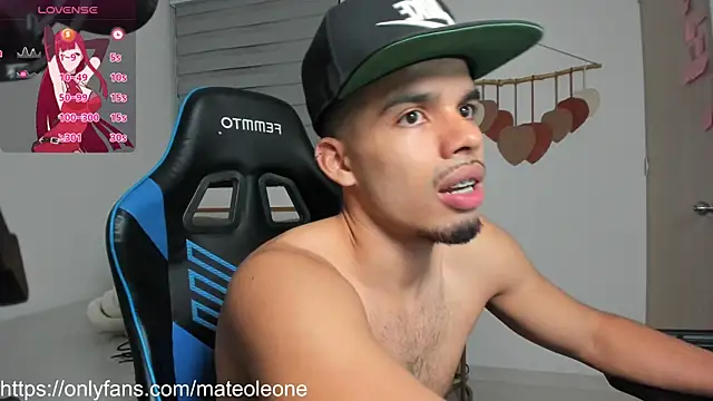 mateoleonee webcam