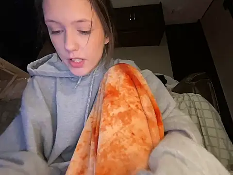 Thedeepwebcutie webcam