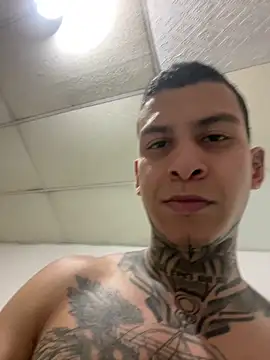 Andrew_sanders68 webcam