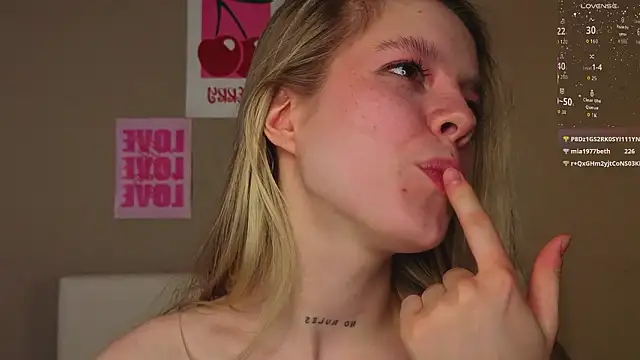 TiffinyMergist webcam