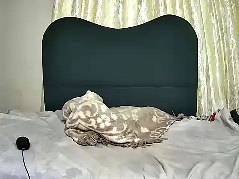 Exotic_FreakyQueen webcam