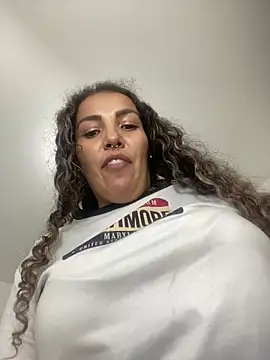 Webcam Model (ISIS17_EF) is live