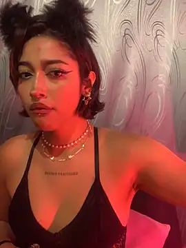 LilithMonette webcam