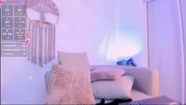 Ginni_charlotte webcam