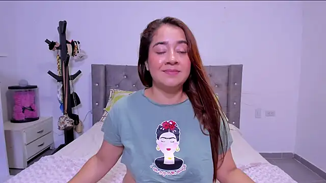 naive_natty10 webcam