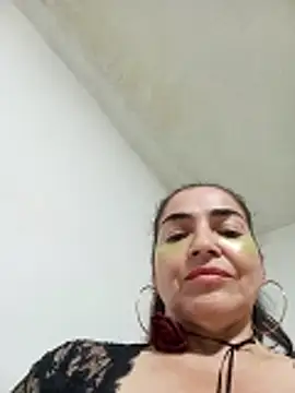 Webcam Model (MaryRoze_) is live