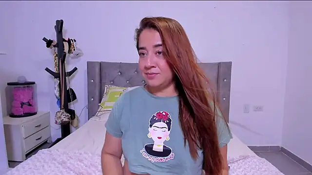 naive_natty10 webcam