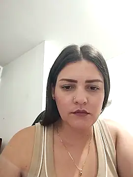 Live cam of Mia_Hampton from co | Watch me live!