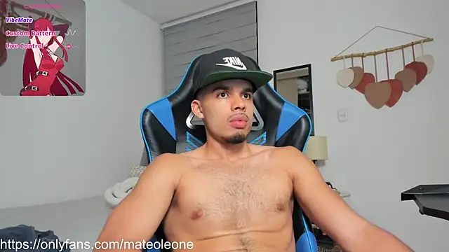 mateoleonee webcam