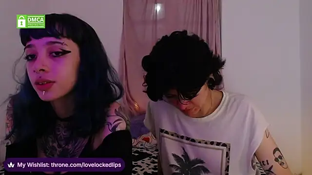 lovelockedlips webcam