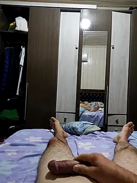 Gustavo198045 webcam