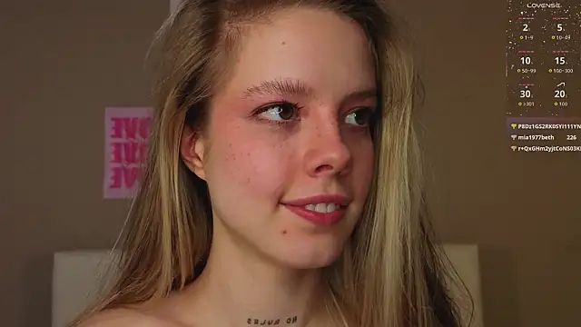 TiffinyMergist webcam