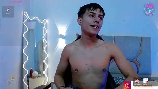 EVAN_TAY webcam