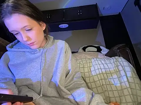 Thedeepwebcutie webcam