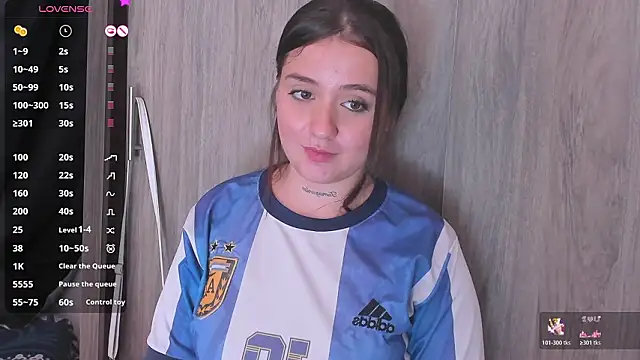 Sabrina_Lennox webcam