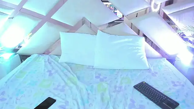 sophie_pariss webcam