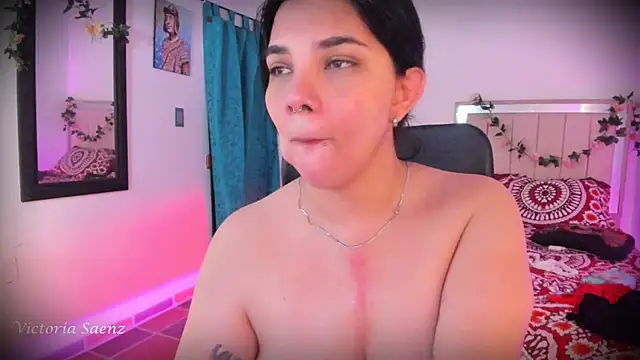 victoriaasaenz_ webcam