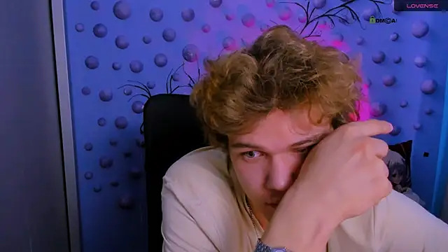 lucas_long_ - Lucas_long_'s free webcam - UK Sex Cams