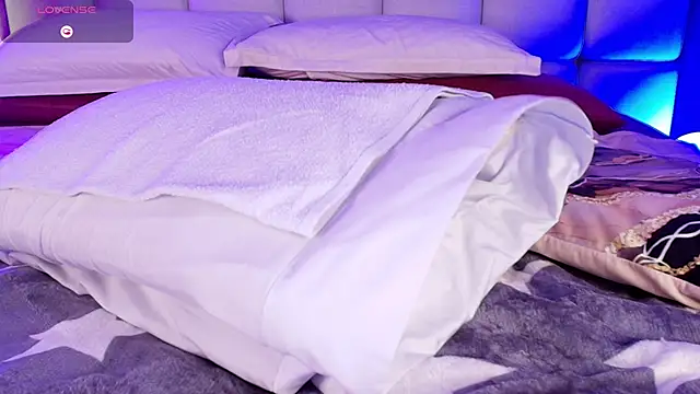 sweetieluna01 webcam