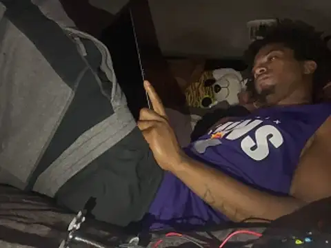 SlimeCrownzOut5 webcam