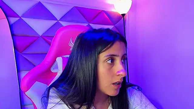 Cameron_cutte webcam