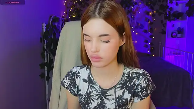 anna_lumina - Anna_Lumina's free webcam