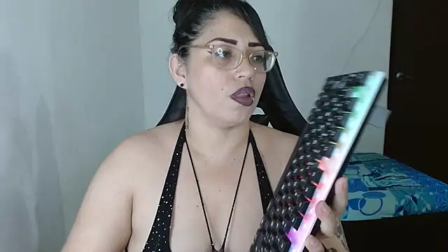 natashasmithe webcam